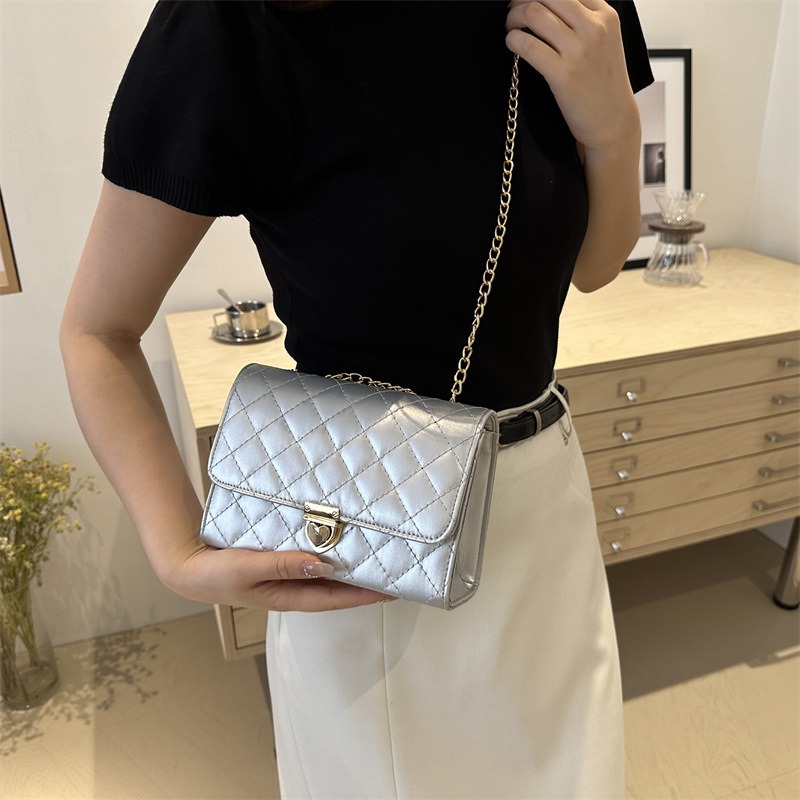 Peach Heart Lock Small Fragrant Wind Rhombus Embroidered Thread Women's Bag New Fashion Shoulder Messenger Chain Women's Bag