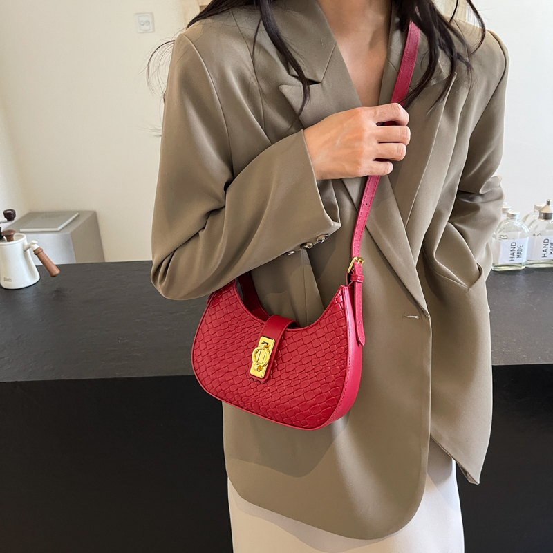 Crescent Shoulder Bag Solid Color Crossbody Bag Luxury Designer Fashion Handbag for Women Work Shopping Travel