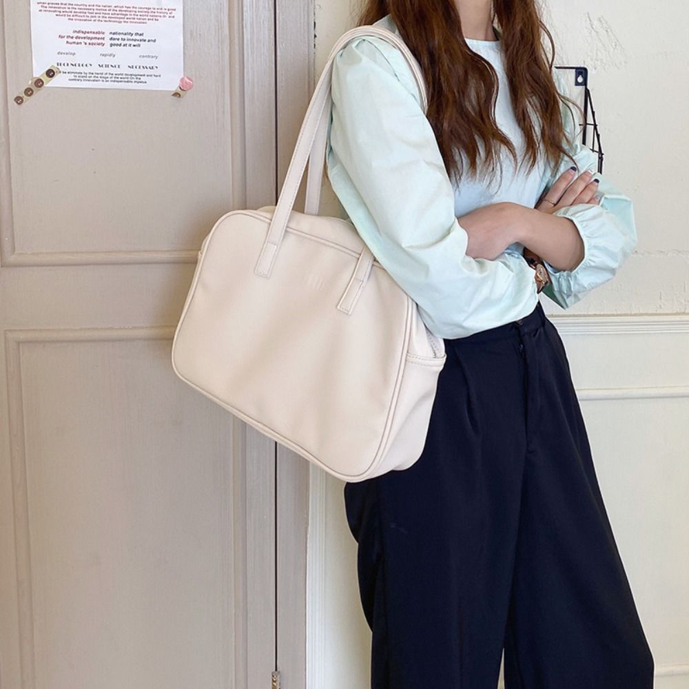 Personality PU Leather PU Shoulder Bag Fashion Design Korean Style Underarm Bag Zipper Preppy Style Solid Color Handbag Outdoor