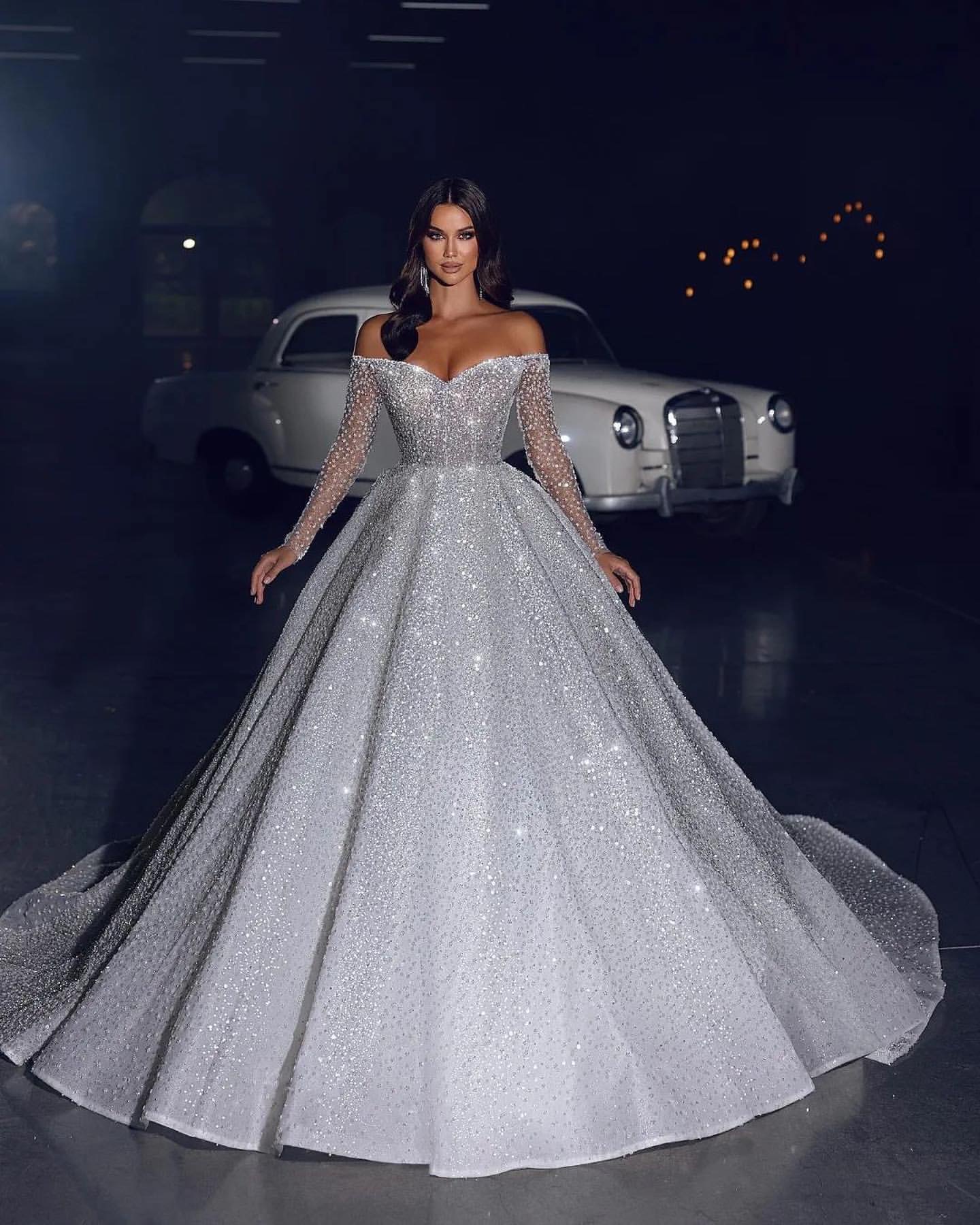 Vintage Crystal Ball Gown Wedding Dress for Bride Off Shoulder Wedding Dresses Long Sleeves Ruffle Designer Bridal Gowns