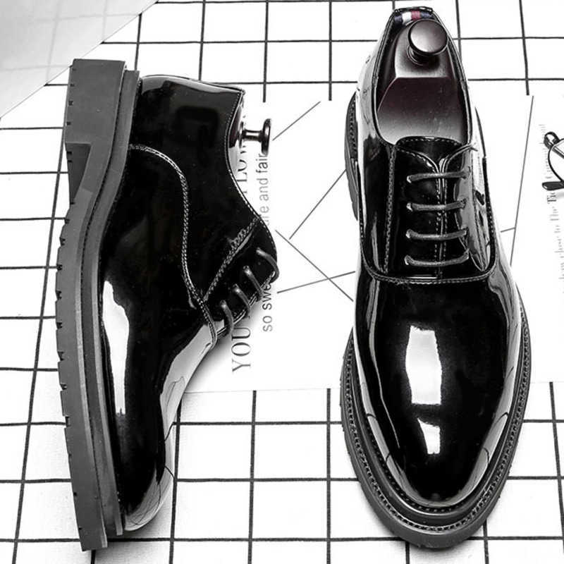 Men Dress Shoes British Fashion Patent Leather Casual Mens Shoes Pointed Business Leather Shoes Formal Dressing Shoes 241009