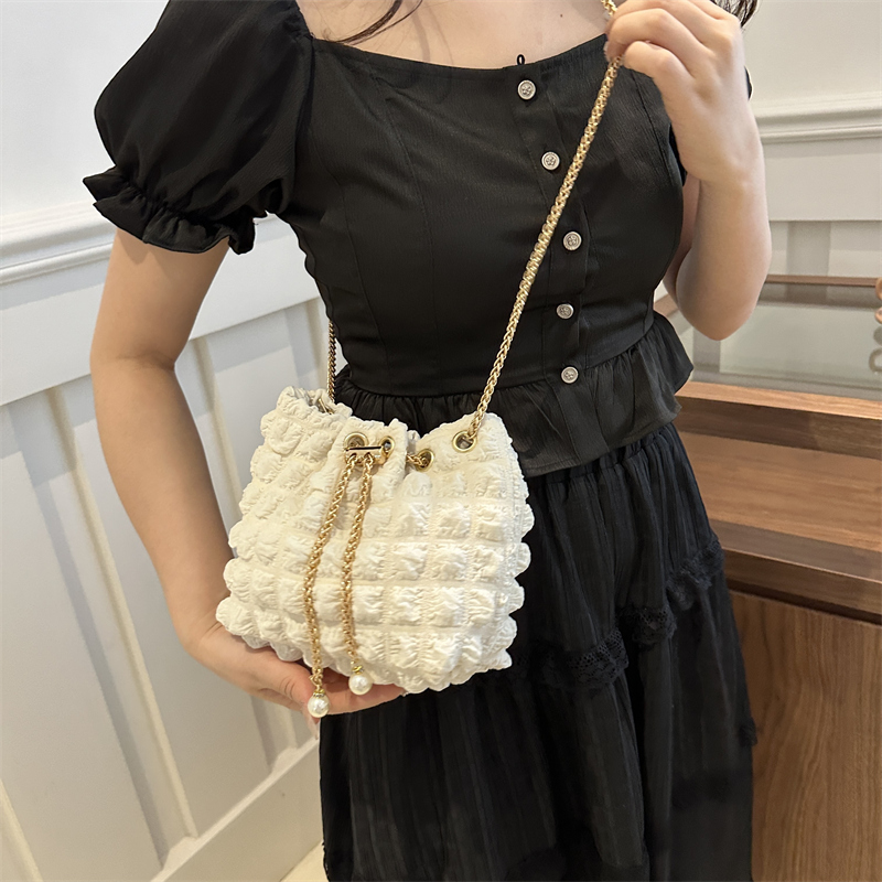 Drawstring Shoulder Bag Women Pleatd Crossbody Bag Solid Color Satchel Purse Chain Casual Clutch Purse for Party Prom