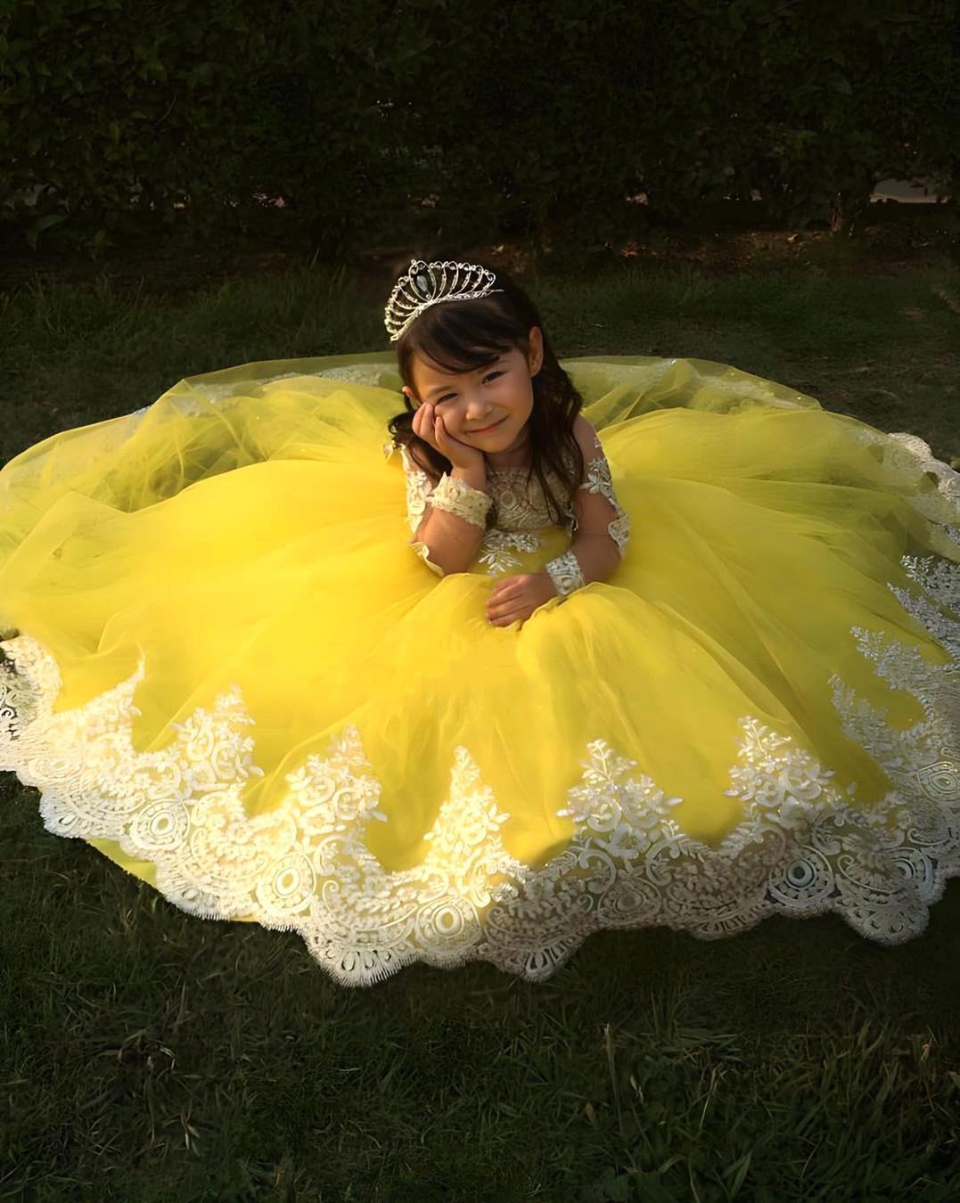 Yellow White Appliques Girls Pageant Dresses Princess A E Off Shoulder Long Sleeves With Big Bow Sash Back Wer Girl Dress Kids Birthday Party Gowns Bc
