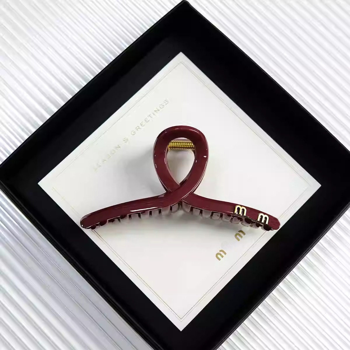 Ankra Red Classic Hair Grab Charm Women s Gift Hair Accessories Autumn Winter New Boutique Hair Clip Cross Design Shark Hair Clip