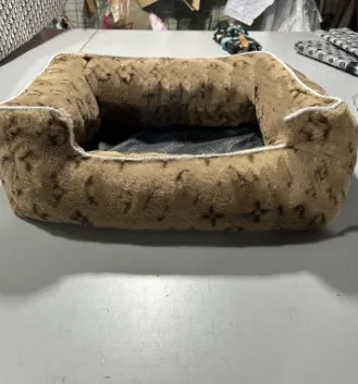 New Kennel Chenari French Bucket Teddy Autumn and Winter Four Seasons Size Cat Dog Detachable Washable Leather Nest Fashion Brand Warm-2