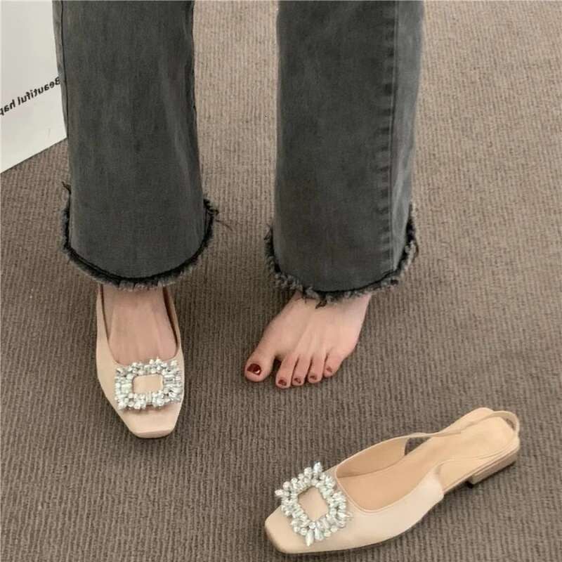 New 2025 Classic Elegant Slingback Sandals Women Rhinestone Buckle Back Strap Flat Ballet Design Shoes Brand Mule Office Mujer