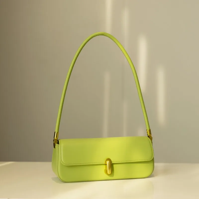 Niche High-end Women's 2024 New Style Fashionable Versatile Underarm Commuting Simple Shoulder Bag