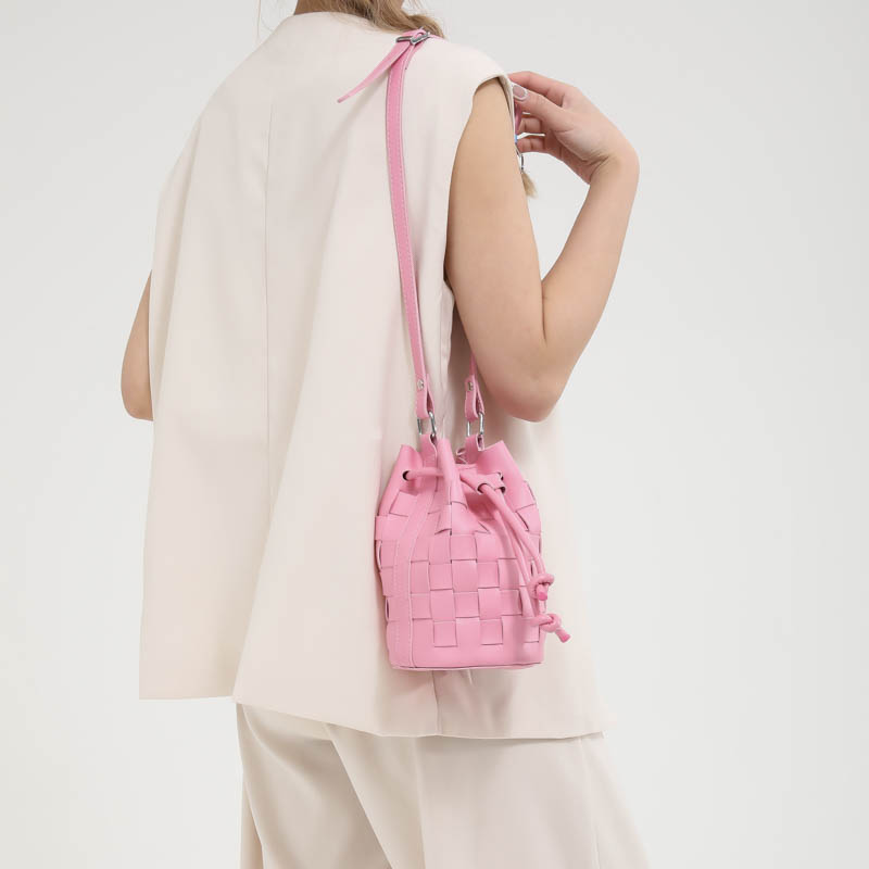 Shoulder Bag PU Leather Drawstring Crossbody Bag for Women Adjustable Strap Hobo Bag Solid Satchel Purse Travel Bag