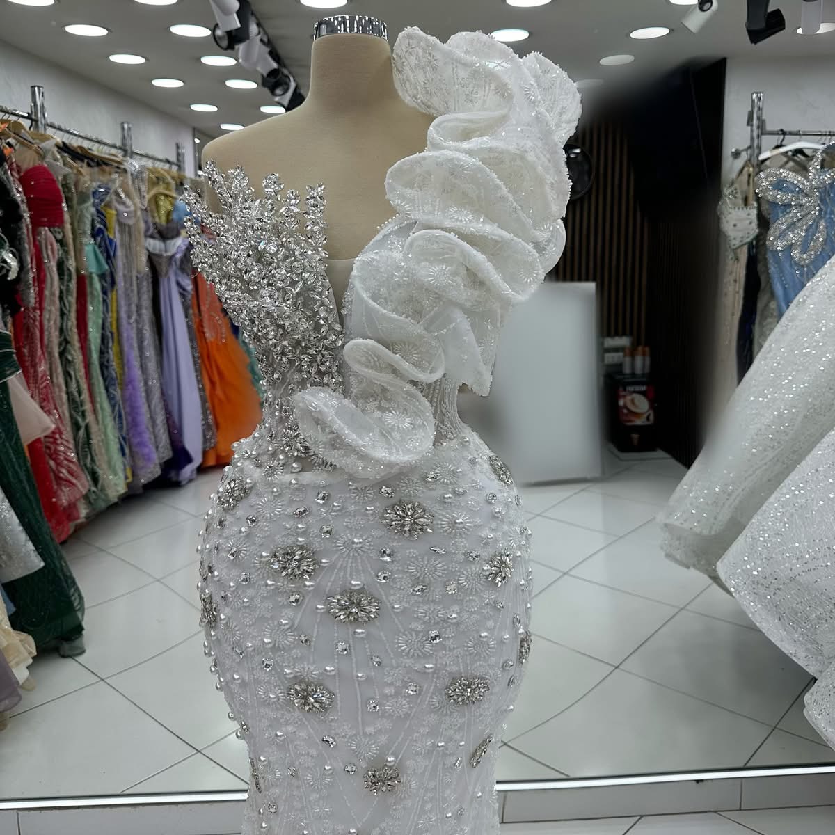 2024 Plus Size Off White Mermaid Prom Dresses For Special Occasions Florals Rhinestones Lace Evening Party Birthday Gowns Dress For Women Vestidos de 