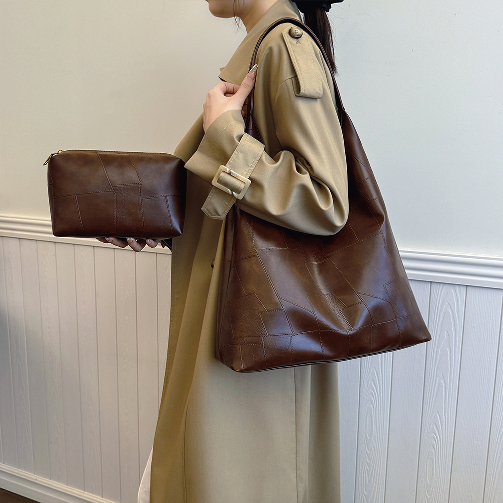 Autumn and Winter Vintage PU Women's Bag Large Capacity Trendy Shoulder Bag Solid Color Simple Casual Commuter Bag Retro Handbag