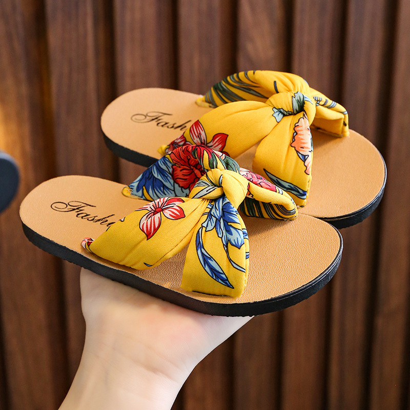 Girls Slippers Crkss Thick Sole Slipper Children Princess Fashionable Toddler Youth Outwear Sandal r02N#