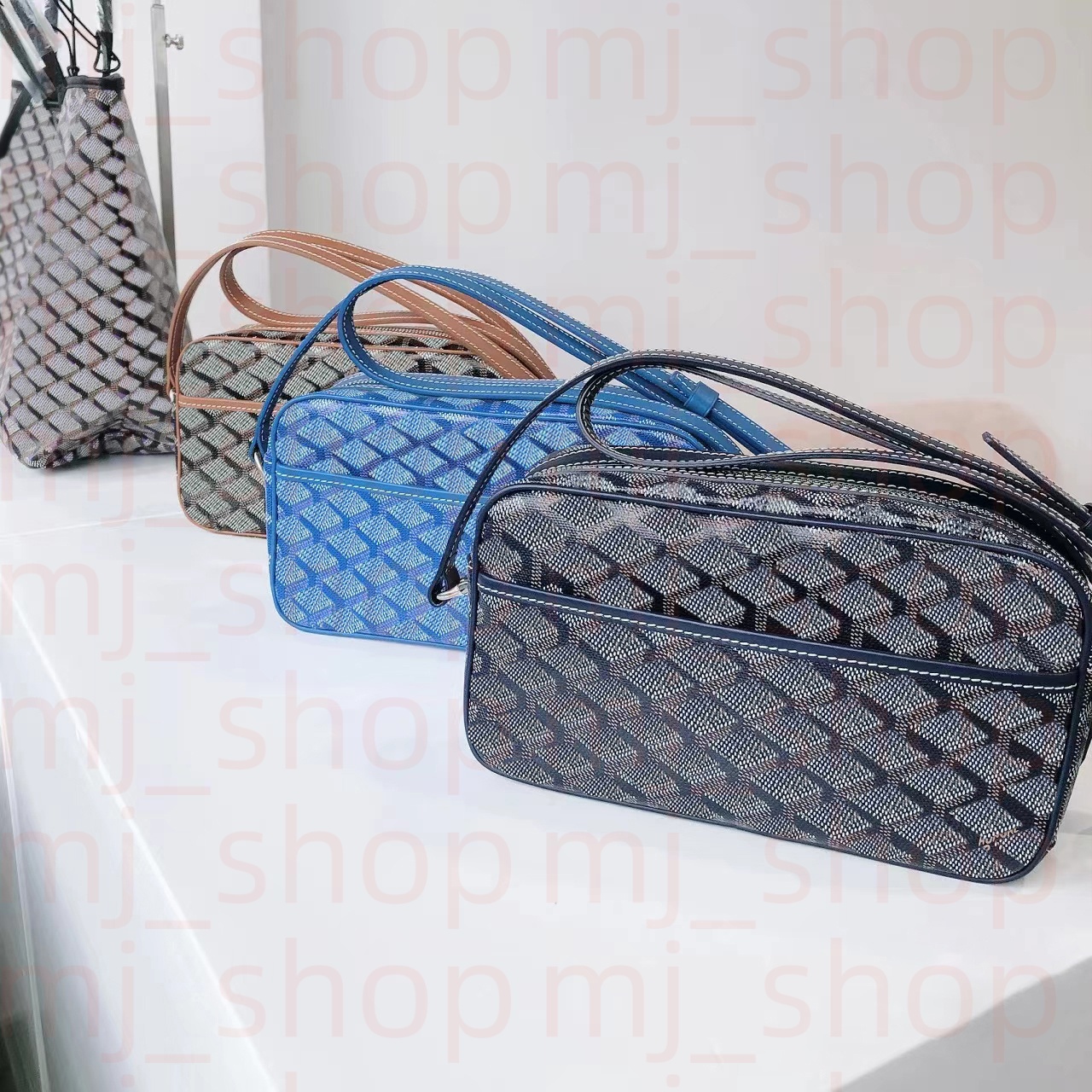 Top quality woman satchel camera bag designer handbag Latest Products gym Womens shoulder Luxury Original Genuine leather pochette mens crossbody Clutch Free Ship