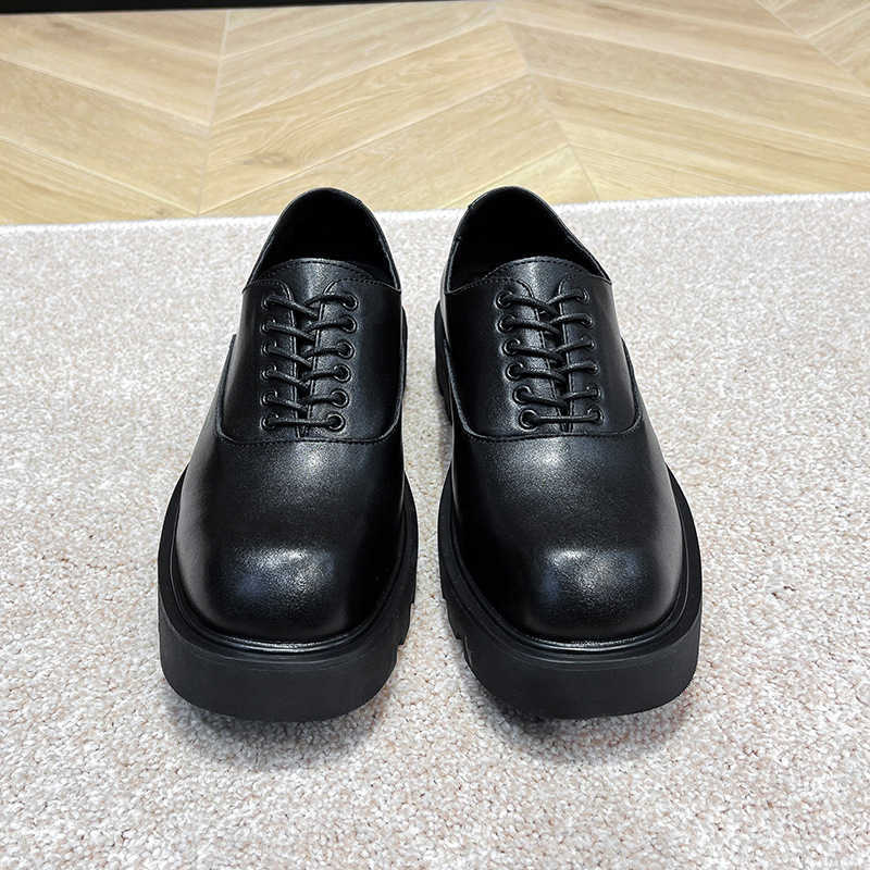 Men Dress Shoes Mens Casual Leather Shoes New Formal British Mens Shoes Thick Sole Dressing Shoes 241009