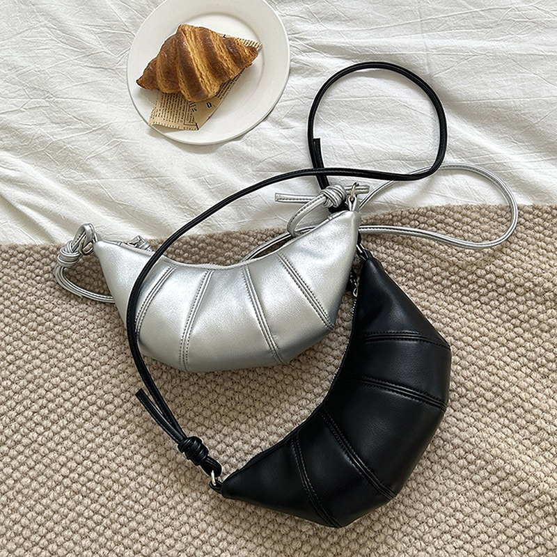 2024 Original Versatile Summer, Simple Dumpling Bag, Fashionable Shoulder Bag, Crossbody Bag Ox Horn Bun Women's Bag