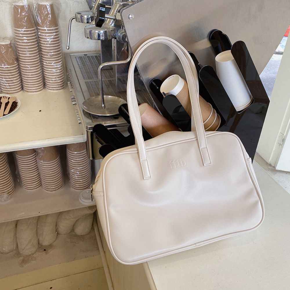 Personality PU Leather PU Shoulder Bag Fashion Design Korean Style Underarm Bag Zipper Preppy Style Solid Color Handbag Outdoor