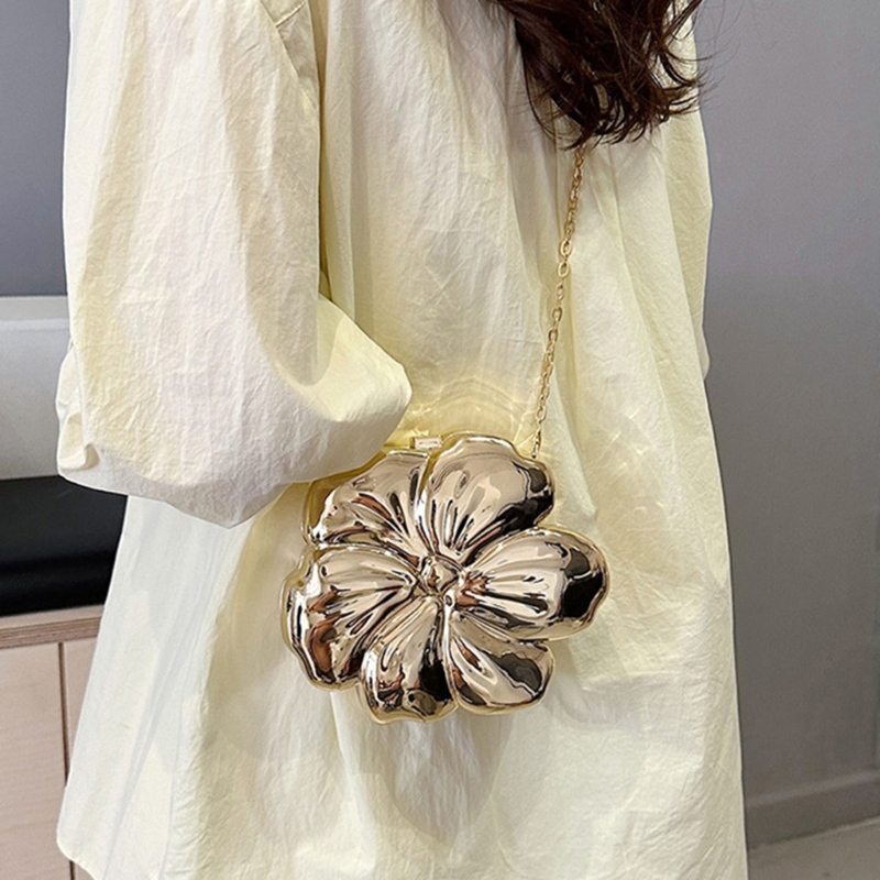 Women Fashion Flower Shape Evening Clutch Bag Small Chain Strap Shoulder Bag Lady Elegant Acrylic Evening Handbag Crossbody Bag