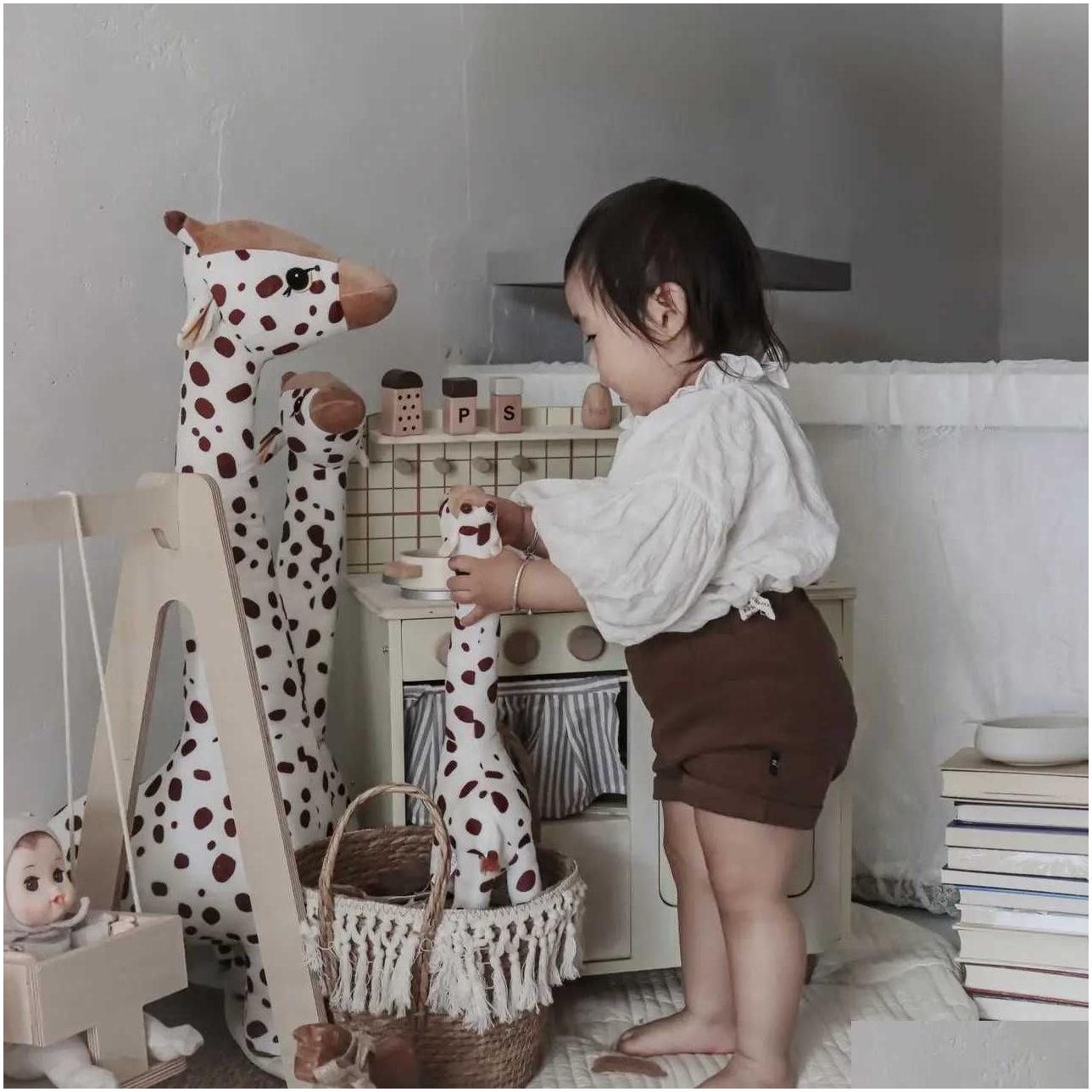 Dolls Brown Giraffe Doll Baby Sleeping Companion Comfort Gift Newborn Room Decorationc241107 Drop Delivery Toys Gifts Stuffed Animals Otp4V