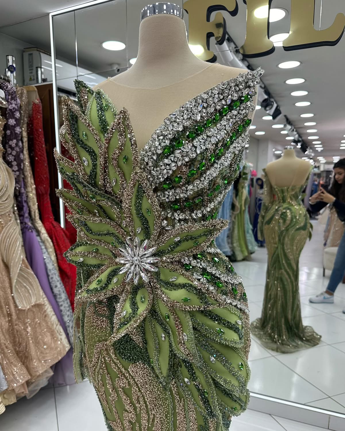 2024 Plus Size Olive Green Prom Dresses For Special Occasions Florals Rhinestones Sequined Evening Party Birthday Gowns Dress For Women Vestidos de no