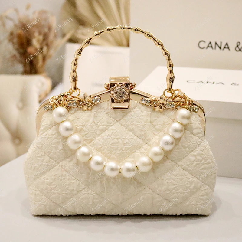 Fashion and elegance, celebrity temperament pearl autumn new trend women's bag, one shoulder portable messenger