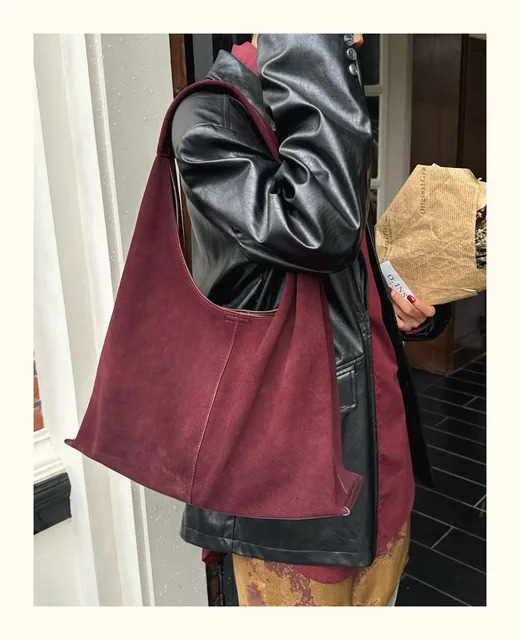 Classic Large Capacity Winter Nubuck Travel Armpit Tote Grey Suede Cow Leather Women Handbag Big Designer Bag Zipper Style BagVoyage