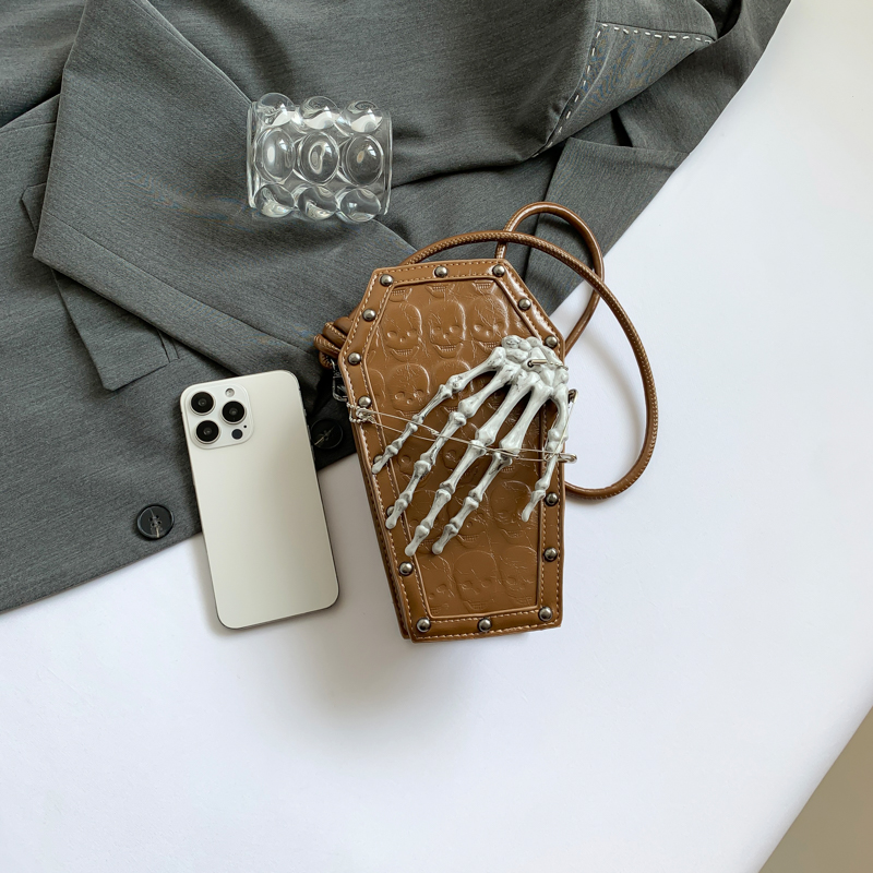 Punk Skull Coffin Purse PU Leather Retro Gothic Cell Phone Purse Coffin Handbag for Women Halloween Cosplay
