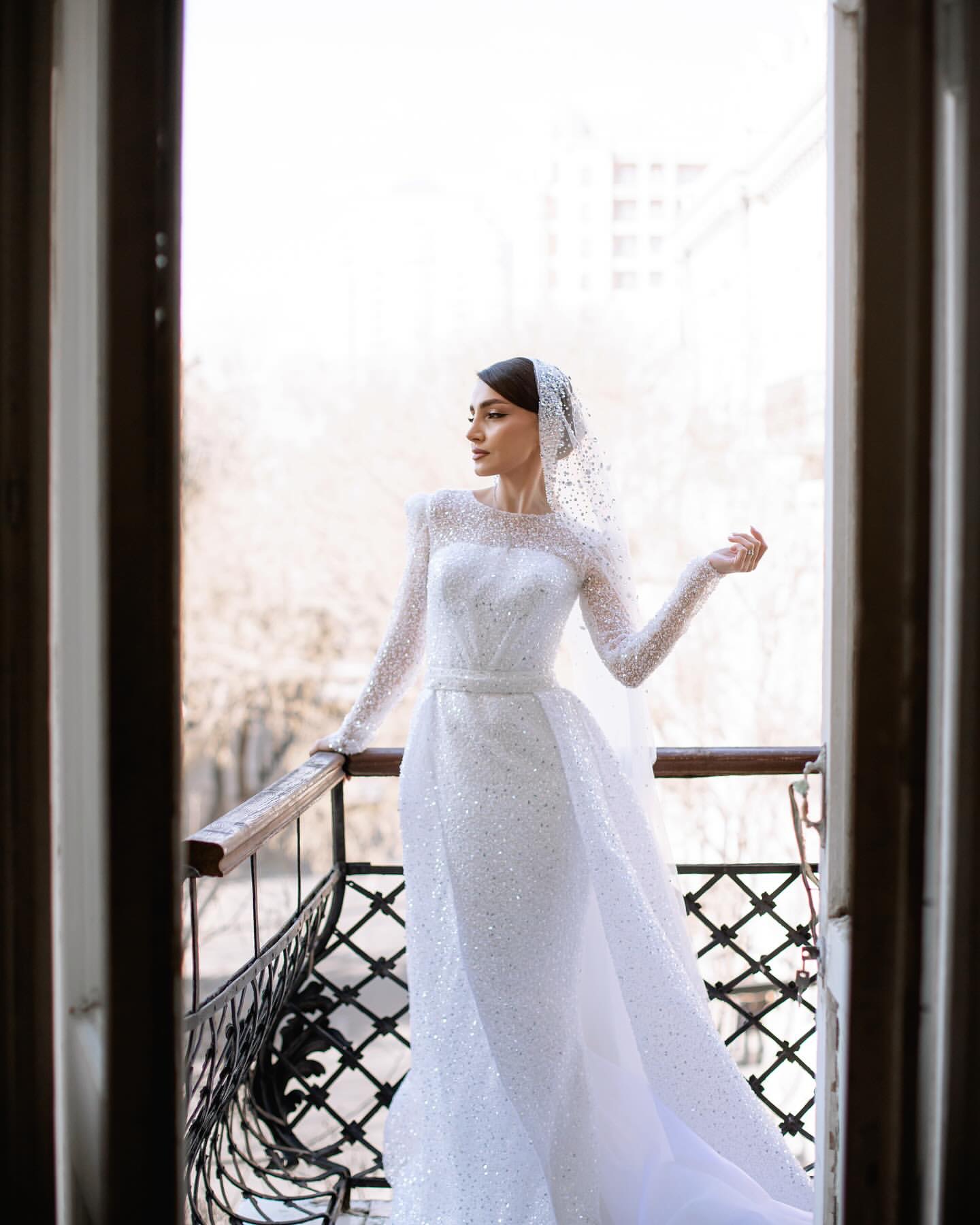 Gorgeous Sheath Sequins For Long Sleeves Wedding Dresses Bridal Gowns With Detachable Train Saudi Arabic Bride Dress Lz0304
