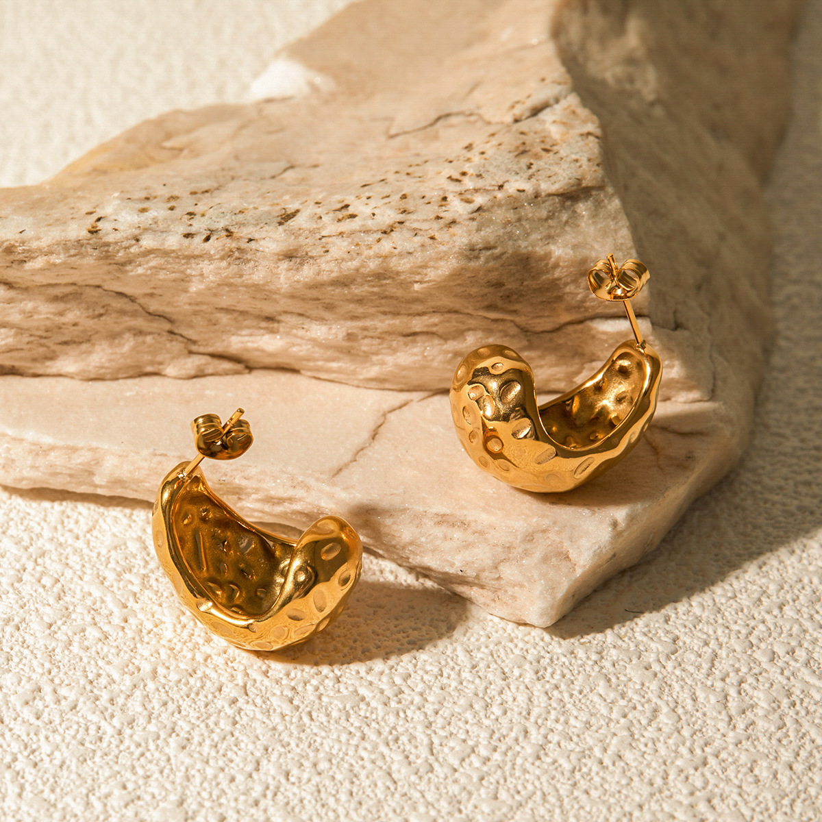 Ins Style 18k Gold Stainless Steel Earrings for Women with Concave and Convex Patterns Water Droplet Shaped Personalized Fashion Earrings Factory Whol