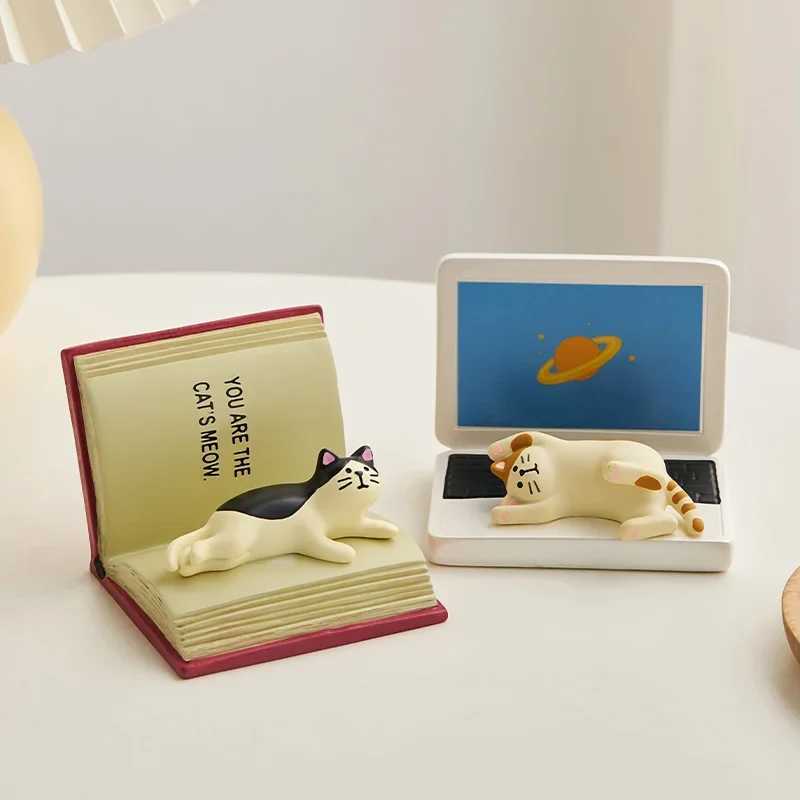 Cell Phone Mounts Holders Creative Resin Cat Phone Holder Universal Mobile Phone Stand Bracket Ornament Figurines Home Office Desktop Accessories Deco