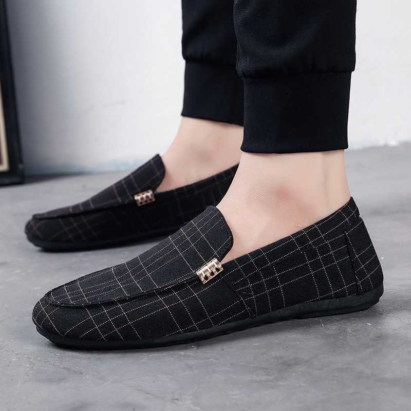 Spring and Autumn New Bean Shoes Mens Korean Trendy Lazy Shoes Mens One Step Casual Shoes Mens Breathable Cloth Shoes Men