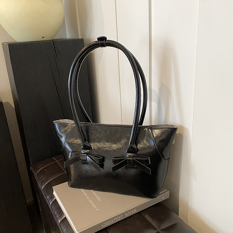 Ladies Summer Shoulder Bag Solid PU Leather Top Handle Bag Trendy Handbag for Shopping Party Travel