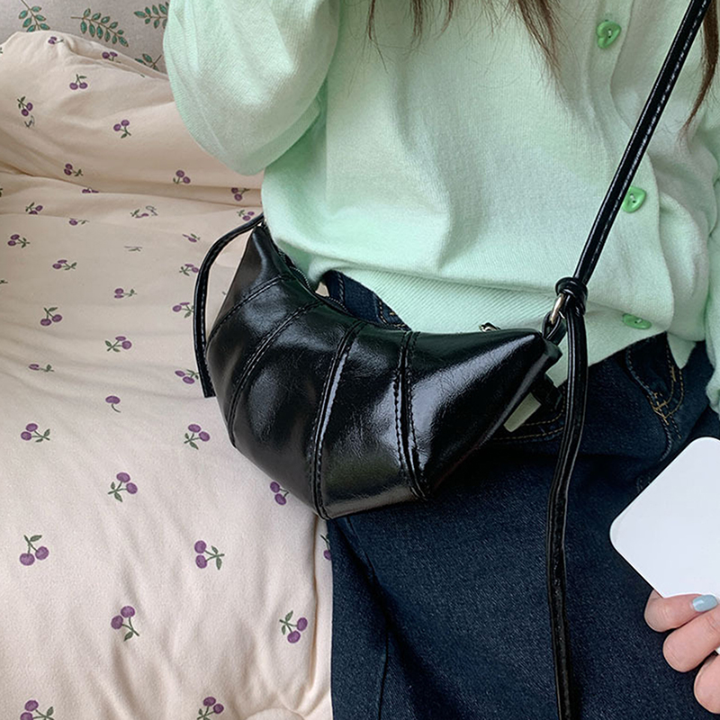 2024 Original Versatile Summer, Simple Dumpling Bag, Fashionable Shoulder Bag, Crossbody Bag Ox Horn Bun Women's Bag