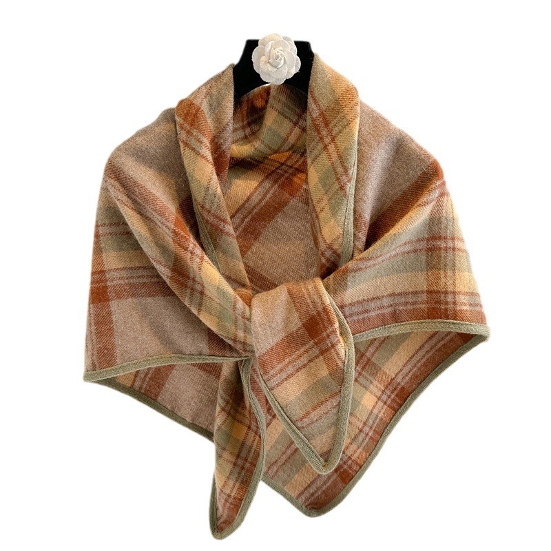 High quality fashion design,arutumn and winter women knitted cashmere plaid triangular shawl