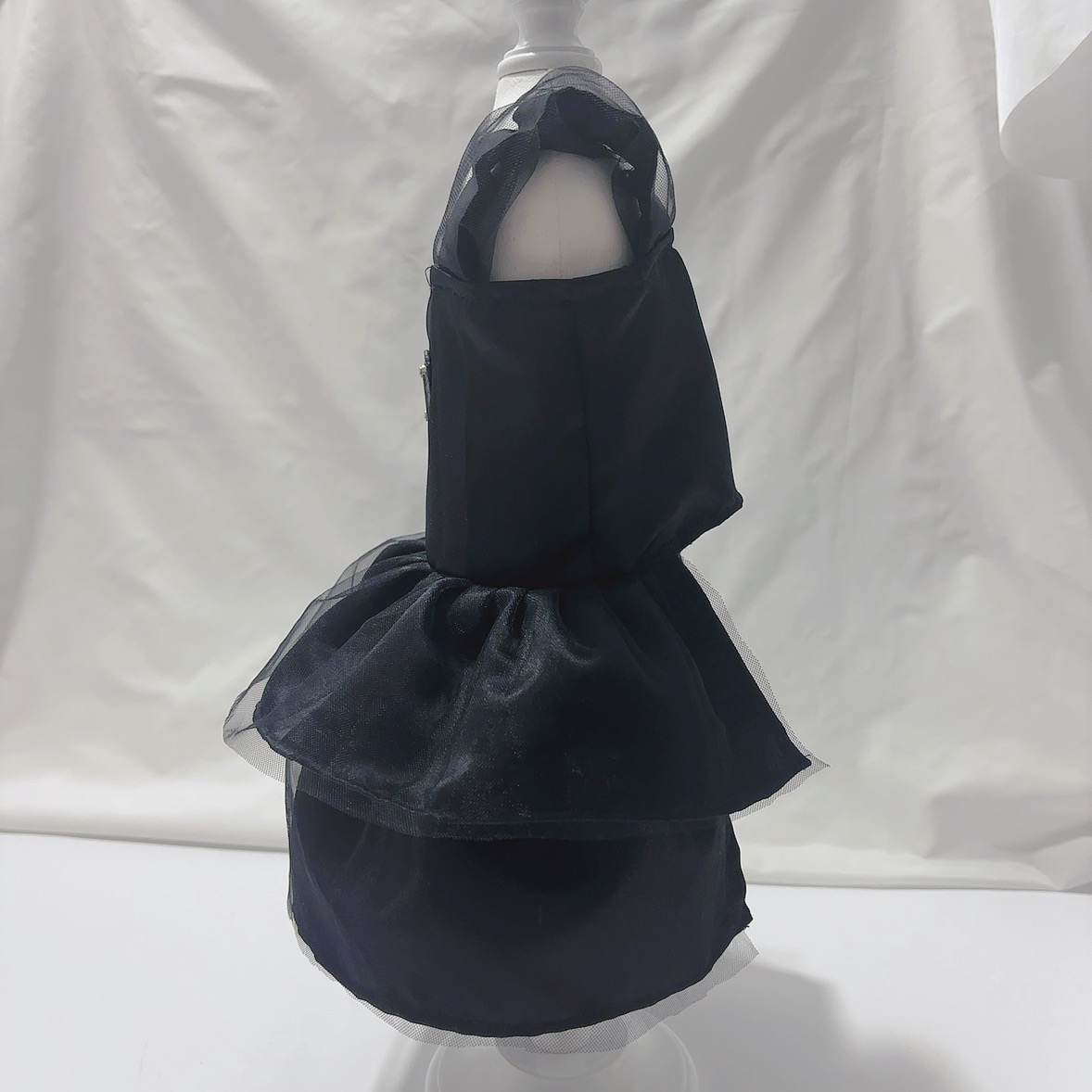 free shipping Dress Summer Apparel Girl Puppy Skirt Holiday Dog Clothes Outfit Metal Triangle Tulle Doggie Dresses for Small Dogs Cats Pet Apparel, Bl