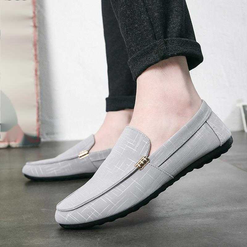 Doudou Shoes for Men Spring New Shoes for Mens Casual Shoes Trend Korean Version One Step Lazy Shoes for Mens Cloth Shoes