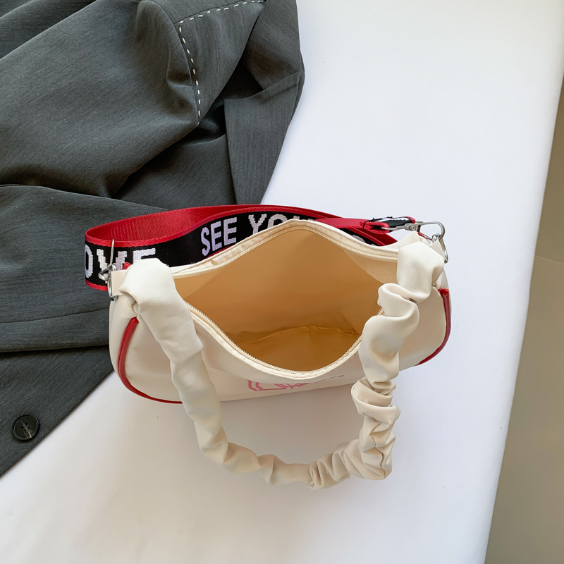 Butterfly Crescent Shoulder Bag Y2k Trendy Crossbody Bag Casual Underarm Bag with Adjustable Strap for Women Girls