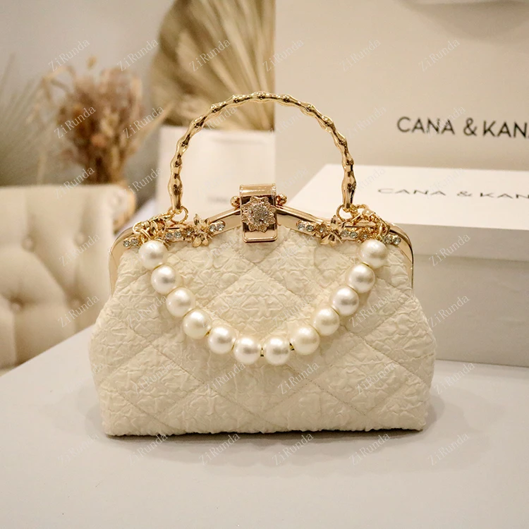 Fashion and elegance, celebrity temperament pearl autumn new trend women's bag, one shoulder portable messenger
