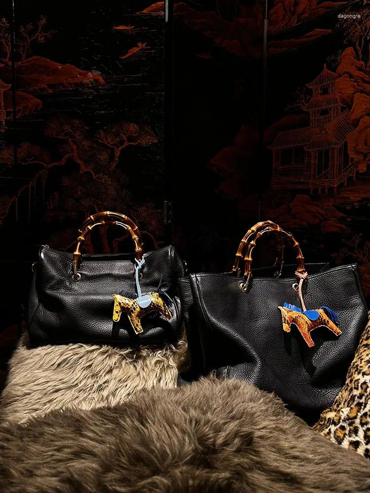 Totes 2024 Fashion Women's Soft Leather Retro High-grade Single Crossbody Messenger Bag Bamboo Handle Shoulder Purse