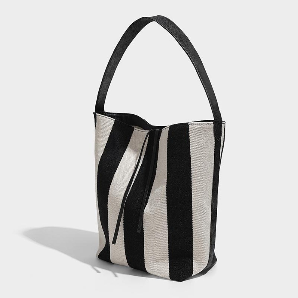 Large Capacity Black White Stripe Bag Drawstring Pattern Stripe Canvas Handbag Soft PU Leather Wide Straps Bucket Bag Winter