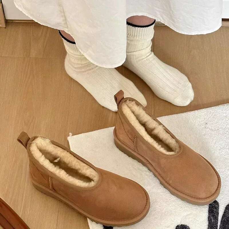 Women Fur Flats Platform Warm Snow Boots Suede Cozy New Femme Loafer Shoes 2025 Winter Short Plush Designer Botines Para Mujeres