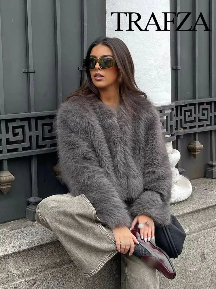 TRAFZA Winter Elegant Woman Artificial Fur Effect Short Jacket Coats Female ONeck Vintage Long Sleeve Loose Streetwear Top 241029