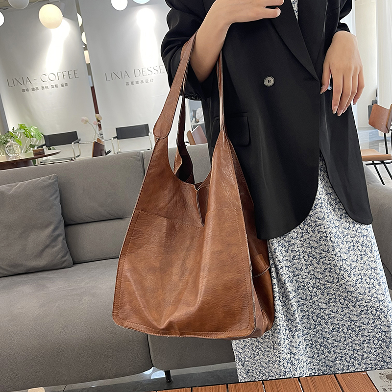 Women PU Vintage Tote Bag Large Capacity Trendy Commuting Bag Solid Color Oversized Weekender Handbags Outdoor Travel Bag