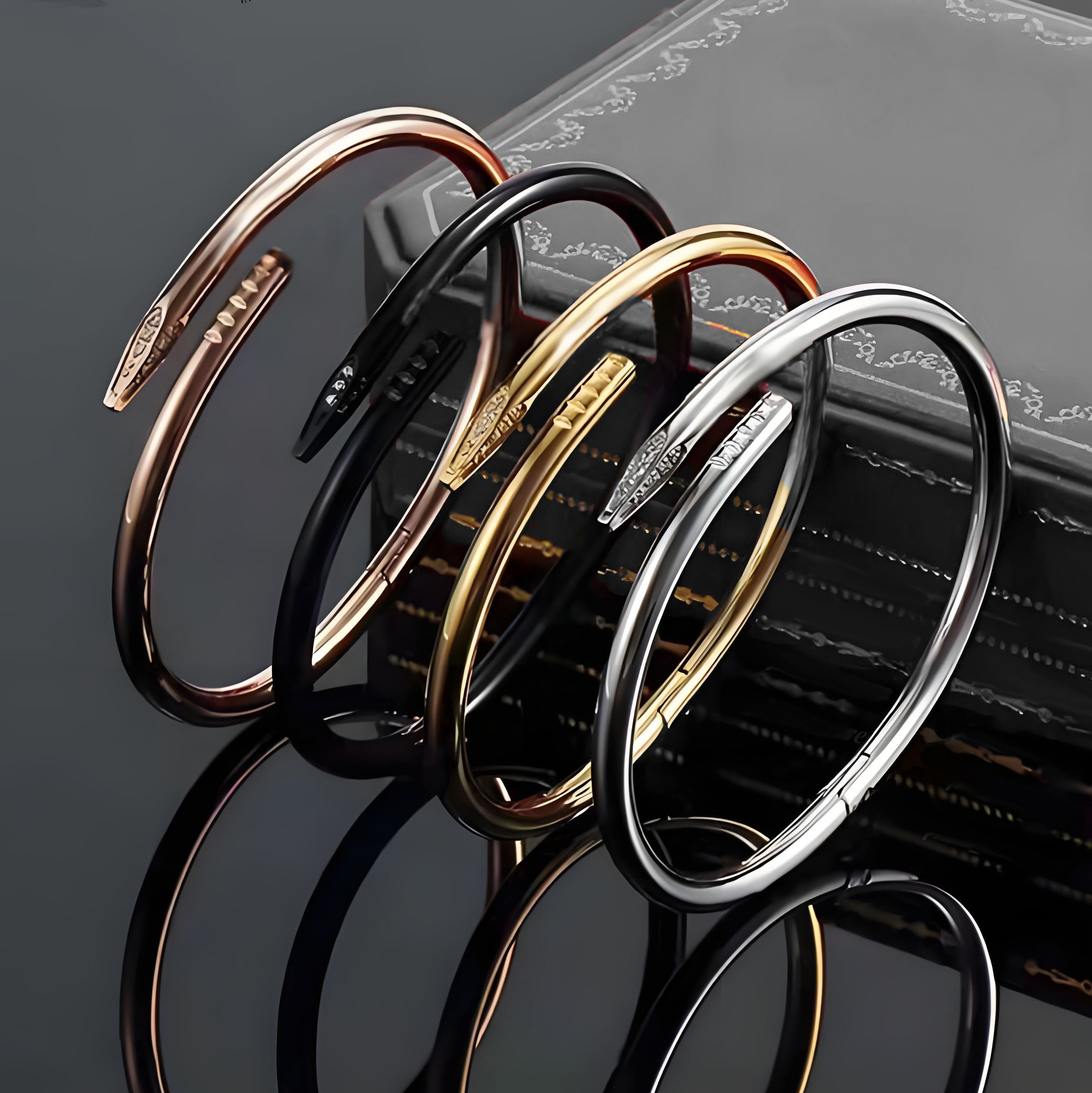 Lady Luxury Bracelet designer jewelry bracelet Classic bangle 18K Rose Gold Silver Stainless Steel diamond for Women Men Bracelets red gift box Party Gift Y8