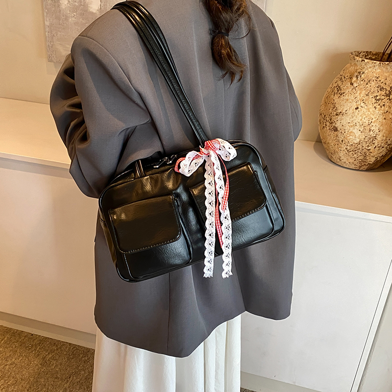 Korean Fashion Womens Shoulder Bag Pure Black PU Leather Bowling Handbag Casual Luxury Vintage 2024 New Boston Tote Bag