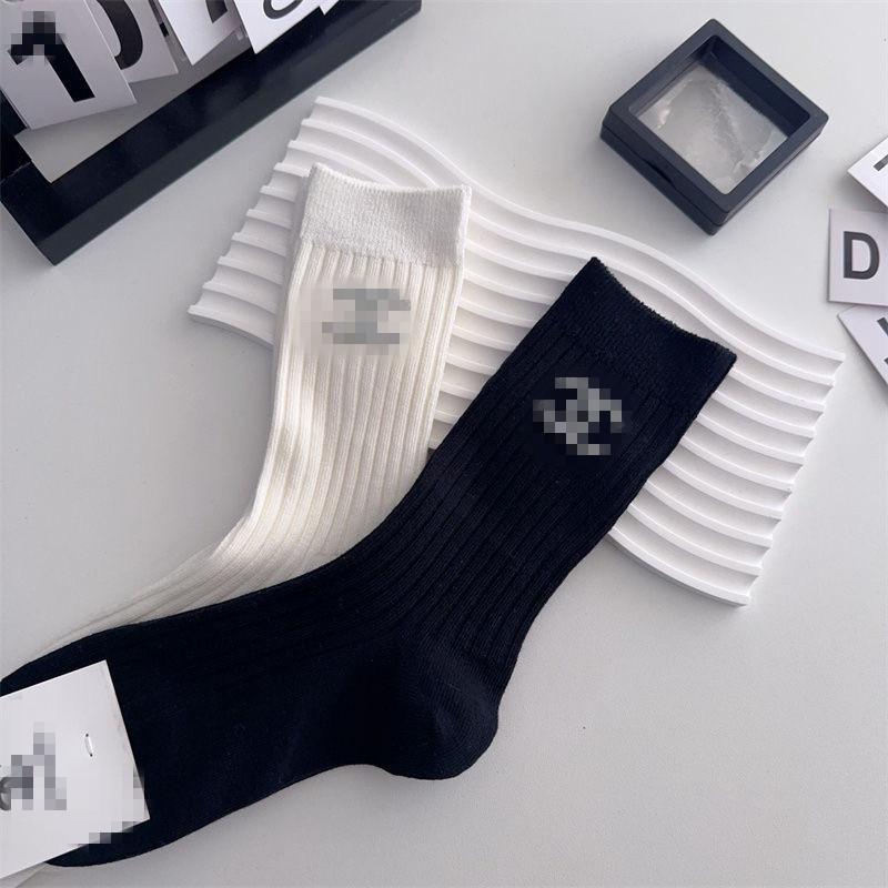 Women's socks cotton four seasons high-end three-dimensional pile diamond jewelry socks trend simple everything fashion stockings stockings stockings