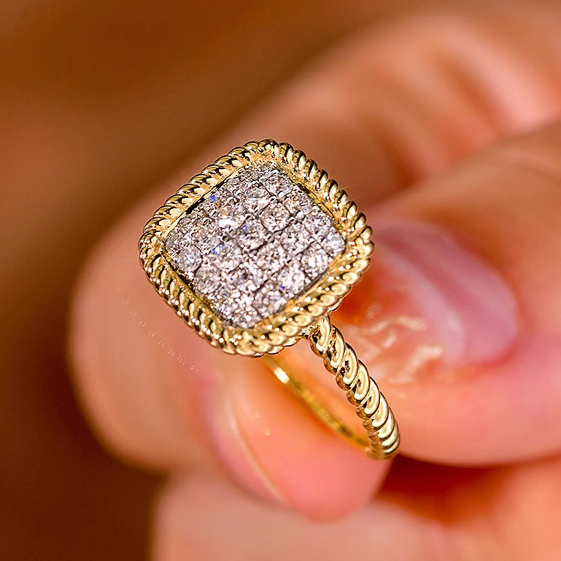Brand Wedding Rings Sweet Cute Simple Designer Fashion Jewelry 18K Gold Fill Elegant Pave White 5A Cubic Zircon Party Eternity Women Engagement Band R