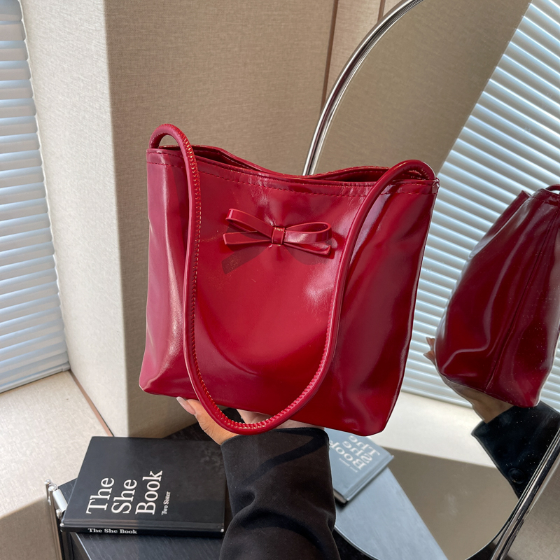 Sweet Bow Shoulder Bag for Women Y2K Bag for Girls Phone Purses PU Leather Trendy Underarm ShopperStylish Commuting Red Clutch