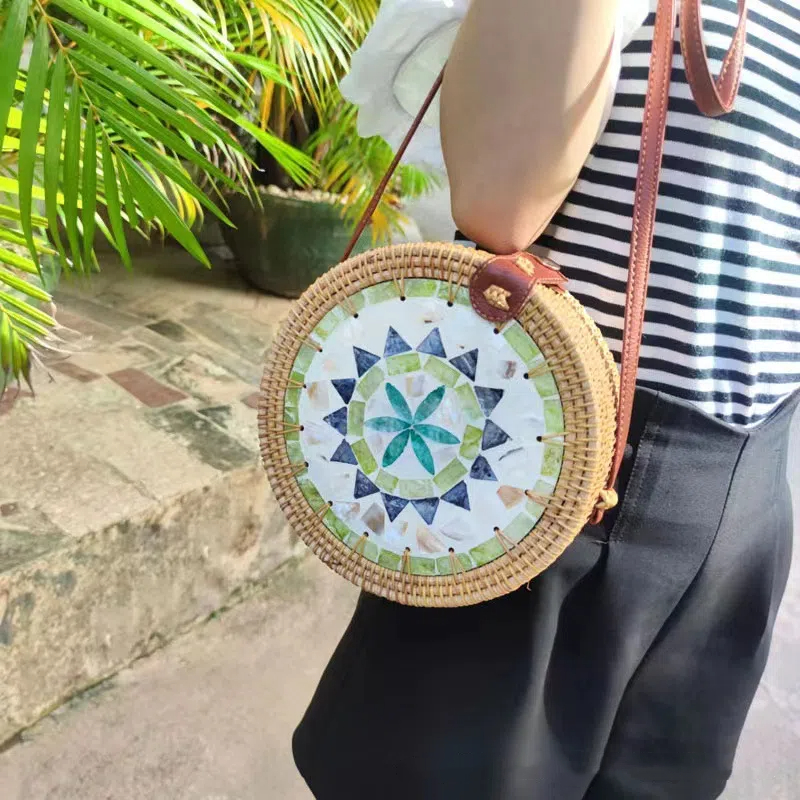 Woven Bag Women's Summer Rattan Messenger Bag Round Color Shell Retro Hand-woven Shoulder Bag Beach Bag Handmade Handwoven