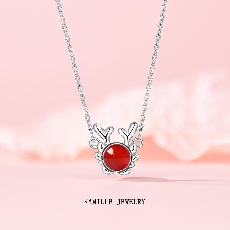 Women's Light Luxury Christmas Deer Head Pendant Necklace with Unique Design