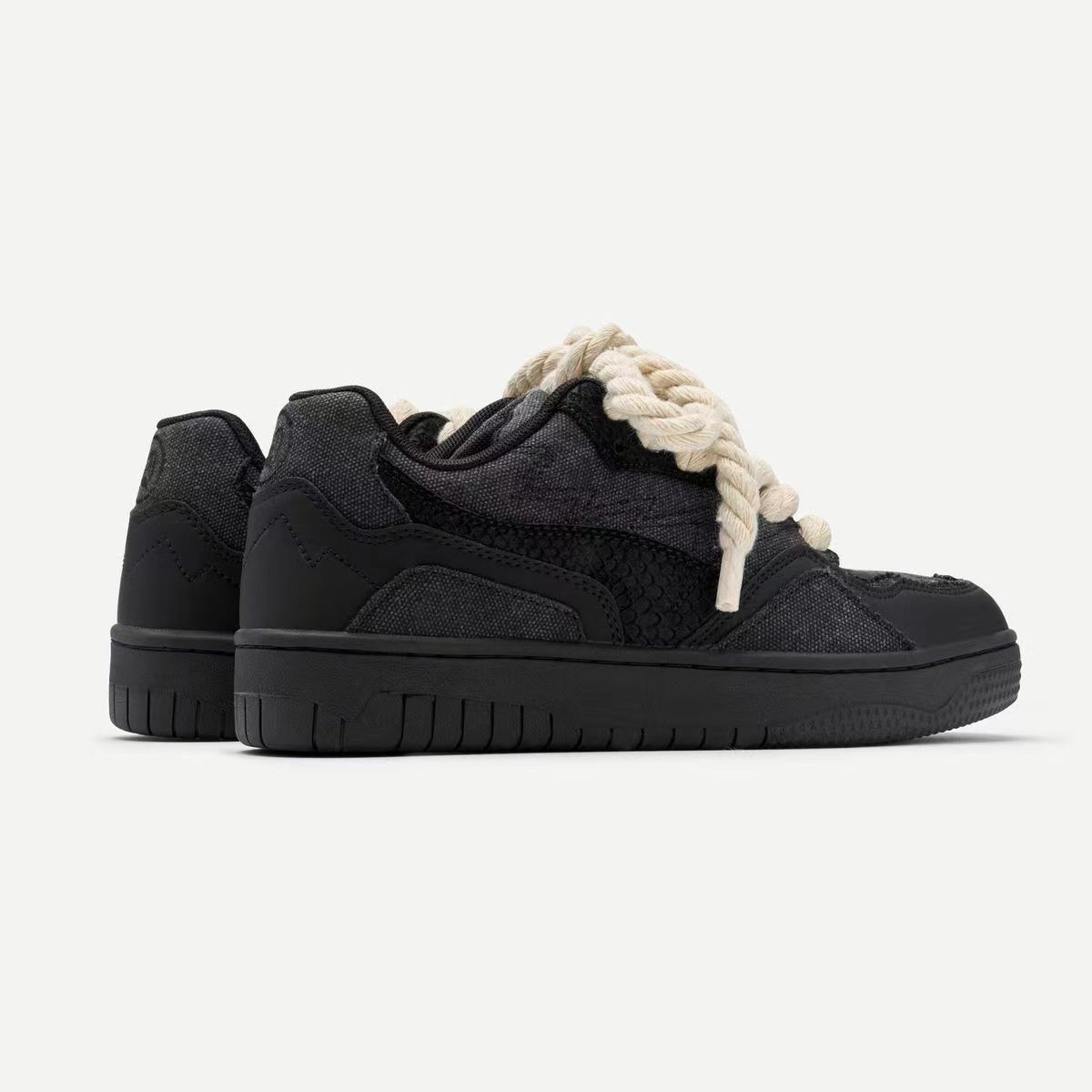 Men Bread Shoes 2024 New Trendy Versatile Casual Board Shoes Thick soled Tall Black Shoes Trendy Shoes