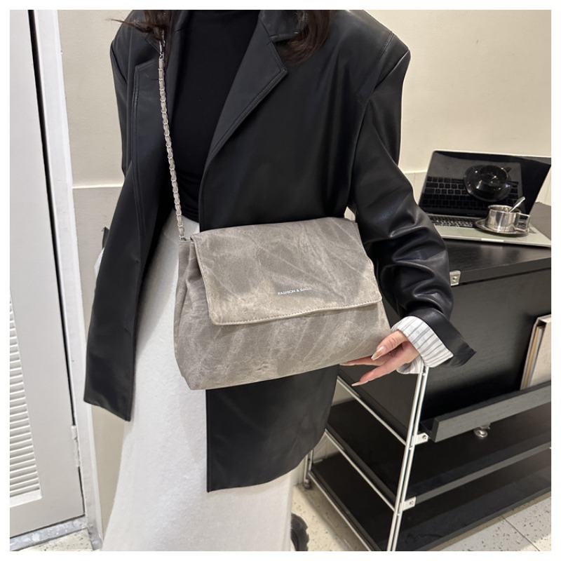 2024 Autumn New Fashion Casual Shoulder Bag Women's Trend Retro Commuter Women's Bag Large Capacity Underarm Bag